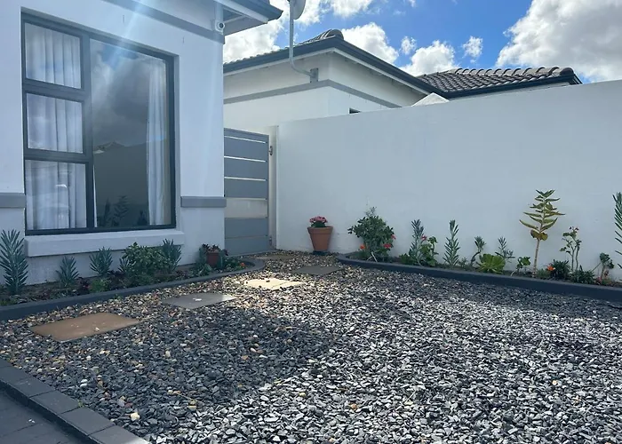 Cosy Family Home With Bbq Area And Stunning Patio